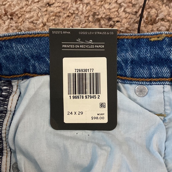 NWT Levi’s Ribcage Straight Ankle - Picture 6 of 9